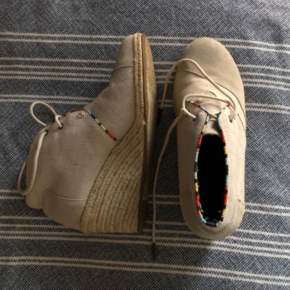 Toms Wedge Booties